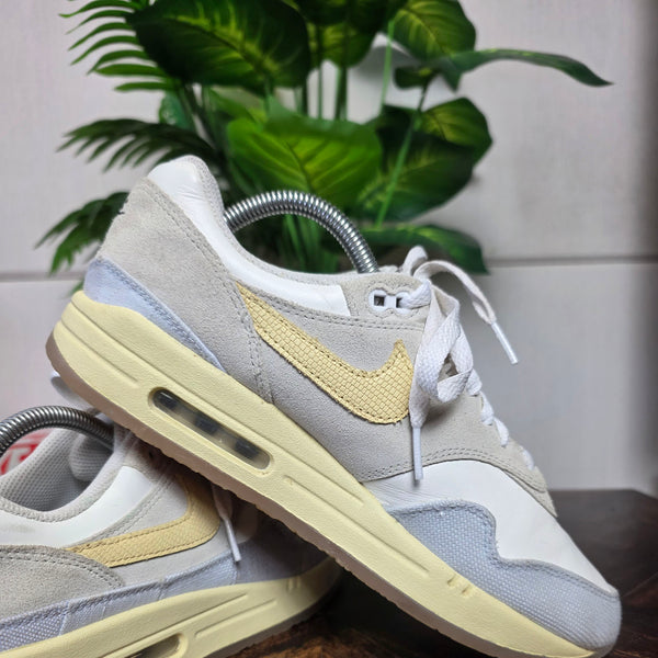 Nike Air Max 1 Crepe Light Bone maat 42