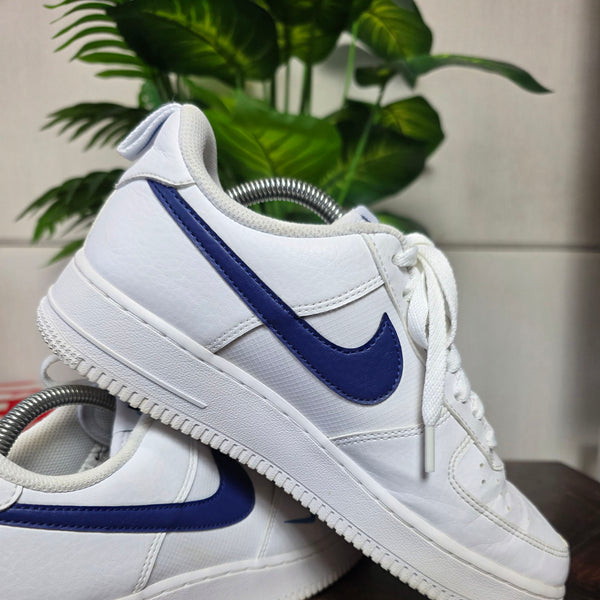 Nike Air Force 1 '07 White Blue maat 42