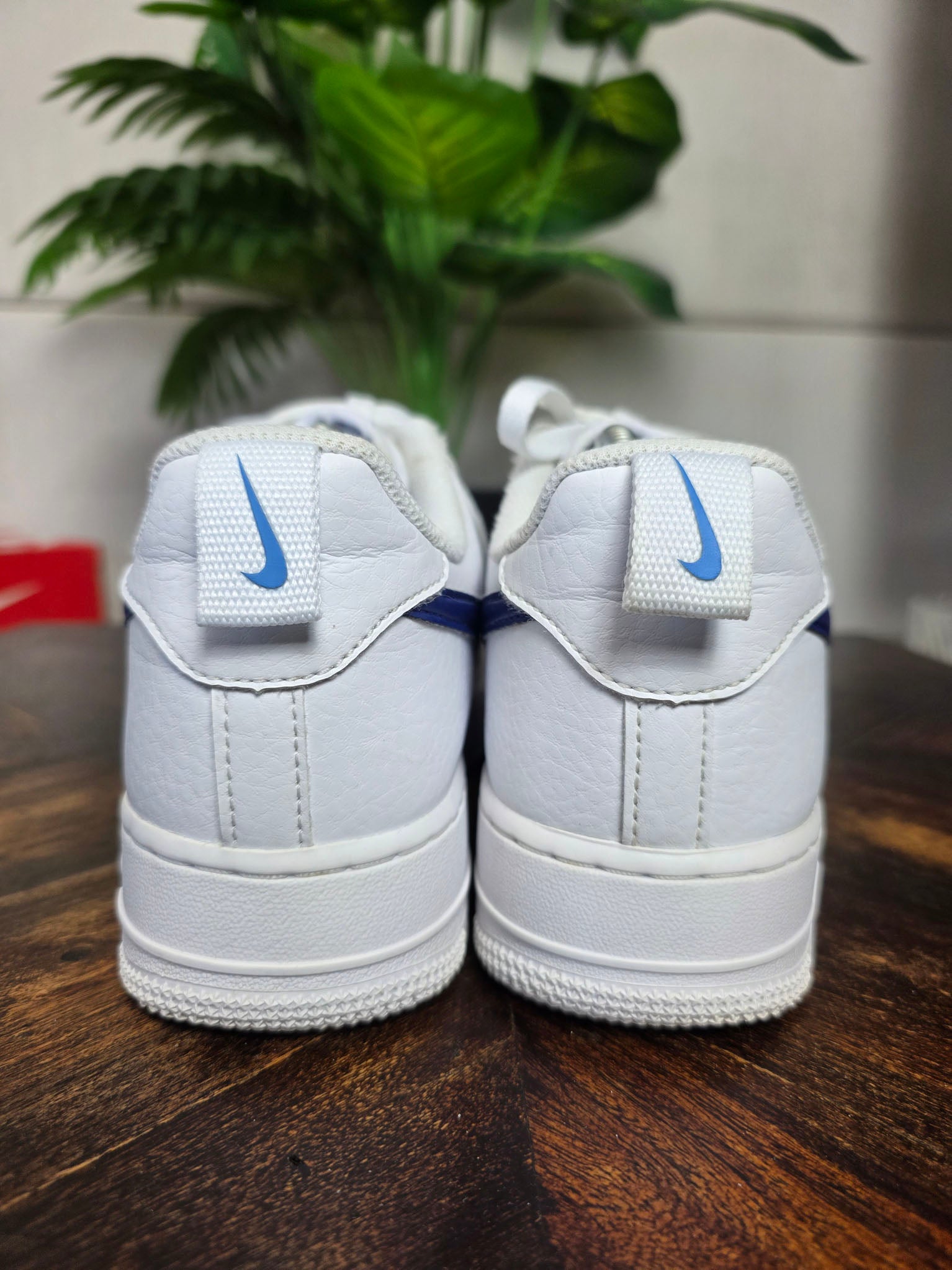 Nike Air Force 1 '07 White Blue maat 42