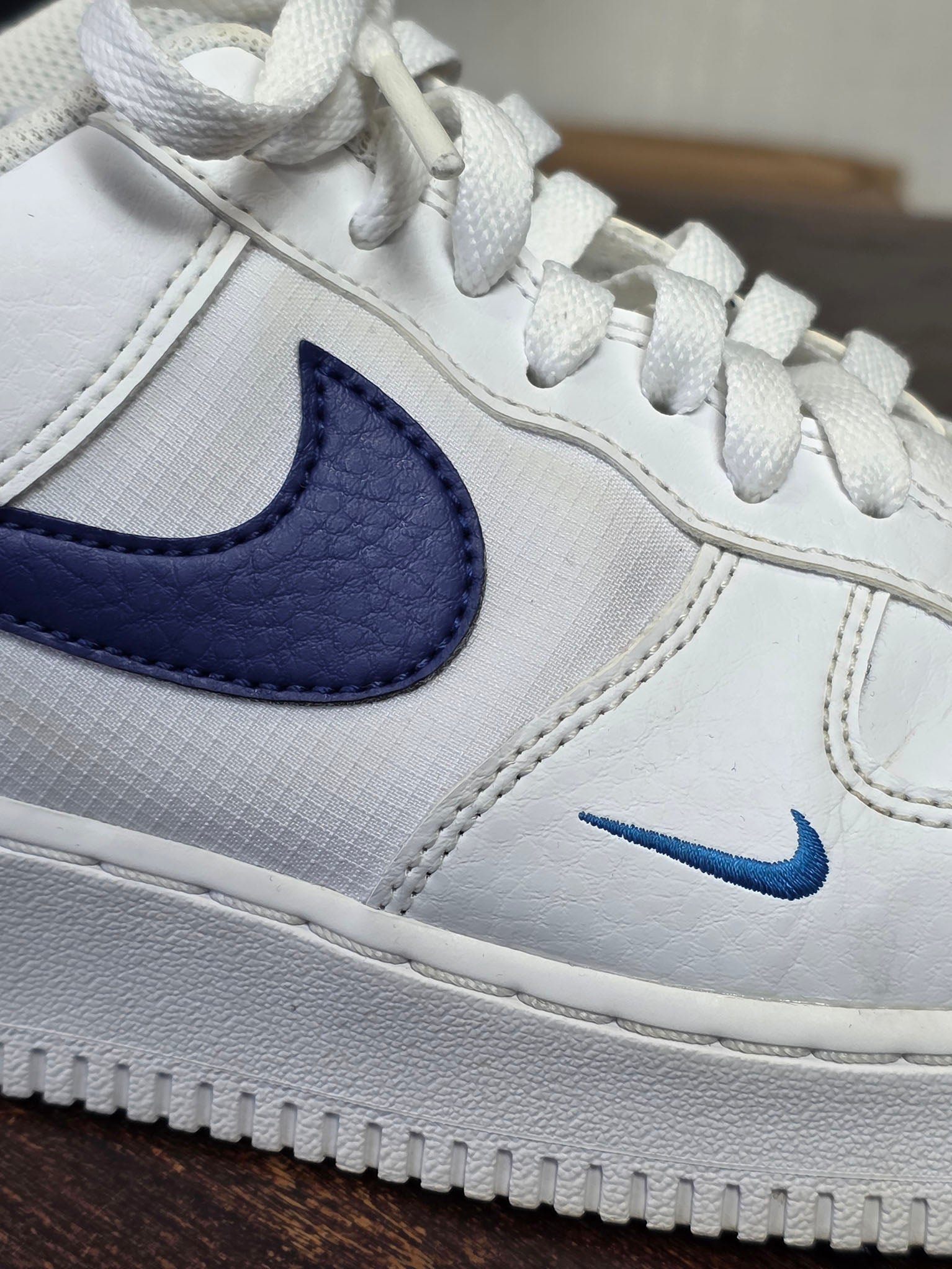 Nike Air Force 1 '07 White Blue maat 42