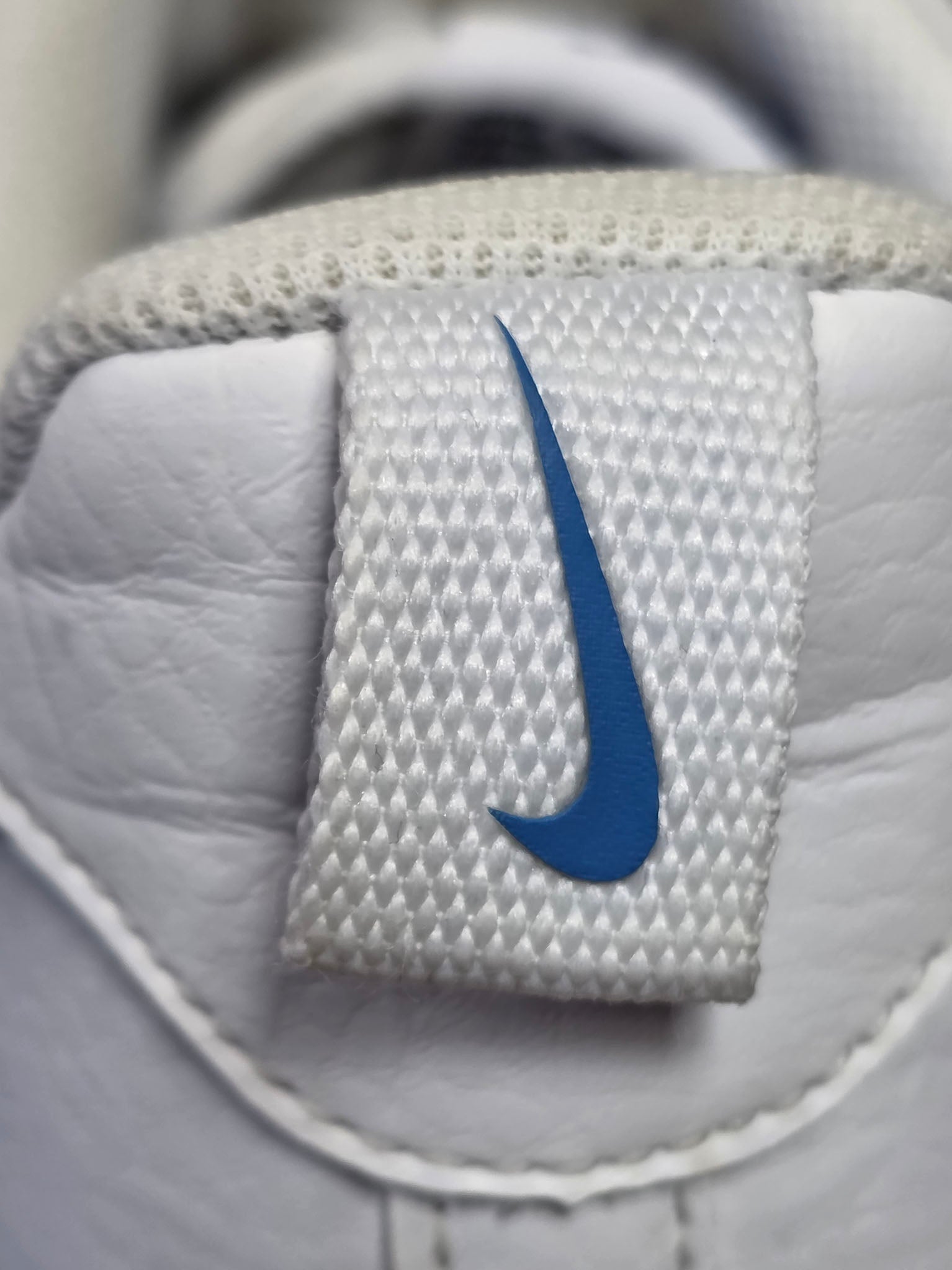 Nike Air Force 1 '07 White Blue maat 42