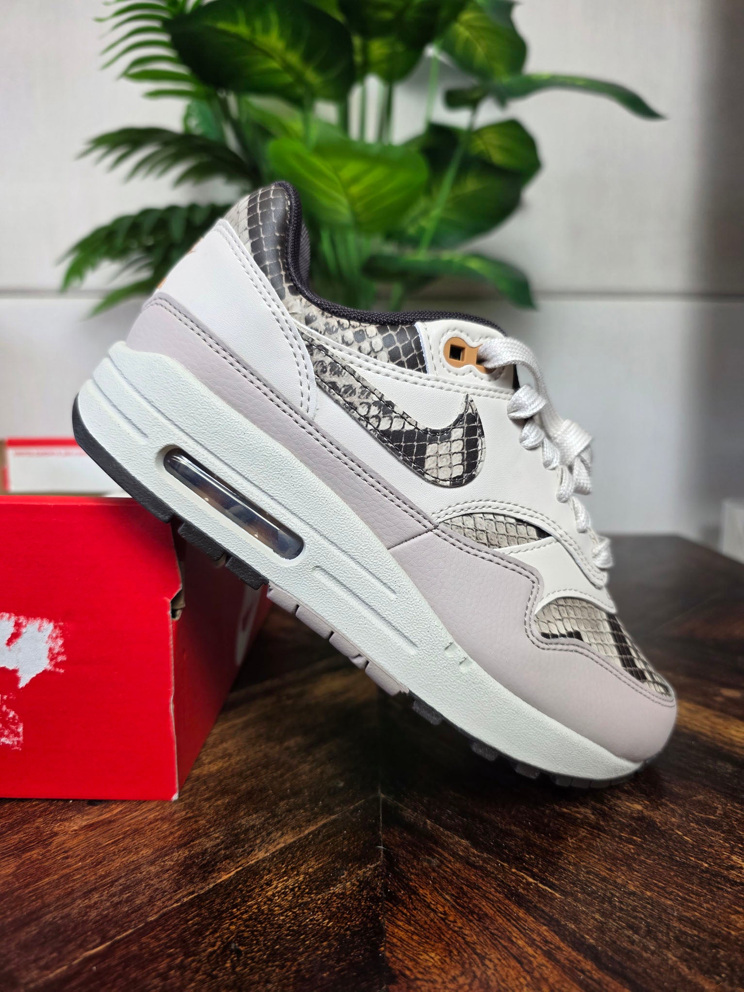 Nike Air Max 1 Snakeskin Light Orewood Brown maat 35,5