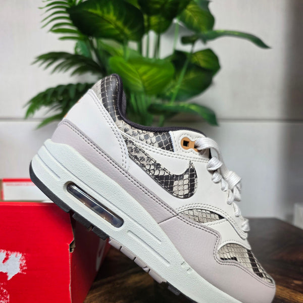 Nike Air Max 1 Snakeskin Light Orewood Brown maat 35,5
