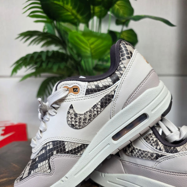 Nike Air Max 1 Snakeskin Light Orewood Brown maat 35,5