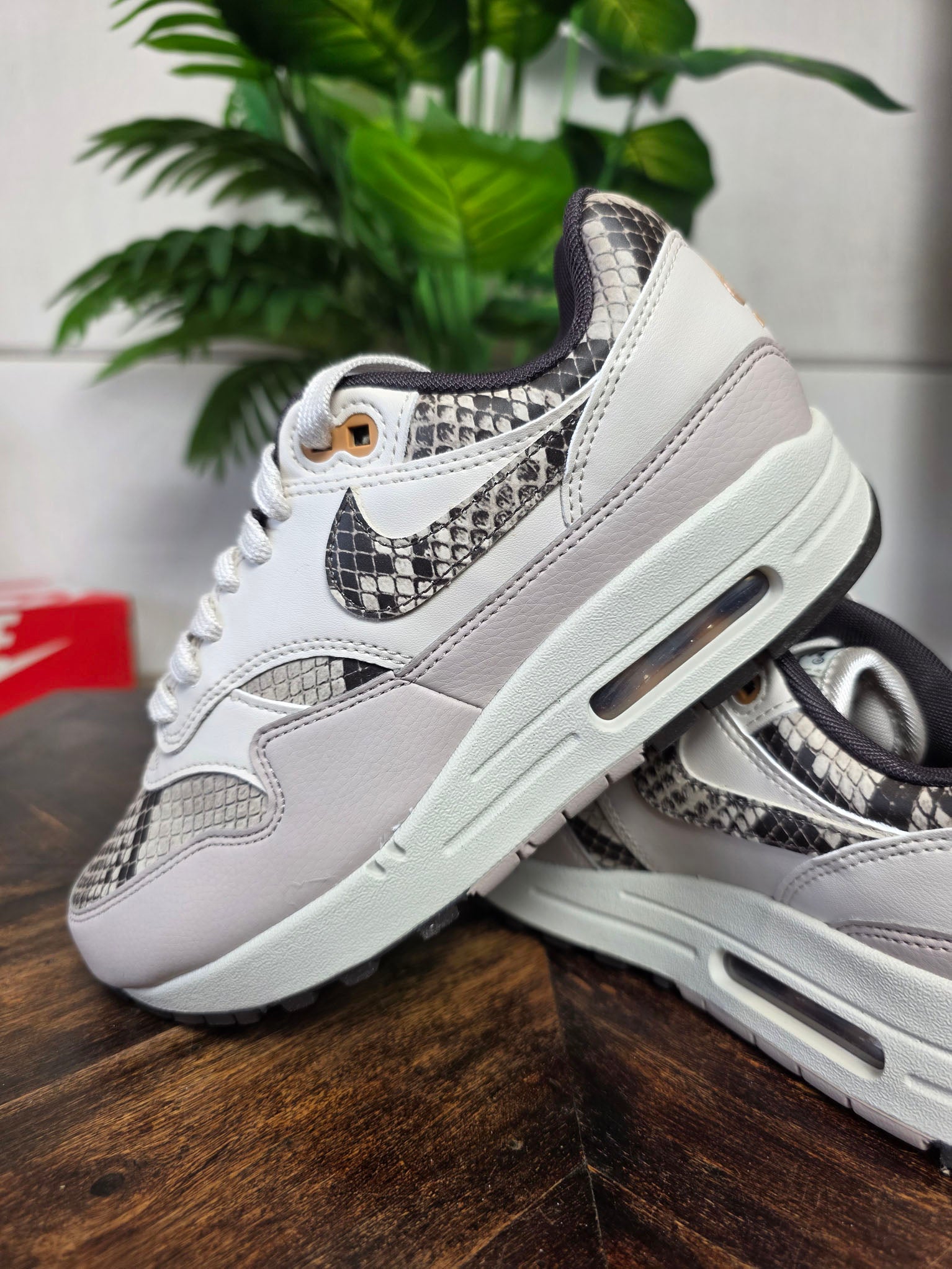 Nike Air Max 1 Snakeskin Light Orewood Brown maat 35,5