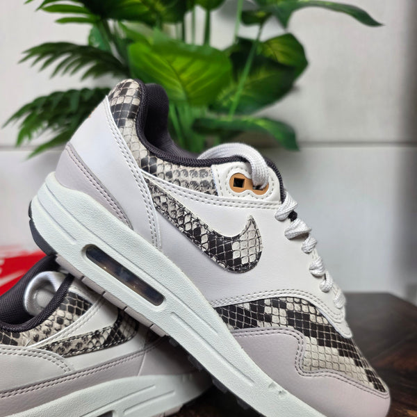 Nike Air Max 1 Snakeskin Light Orewood Brown maat 35,5