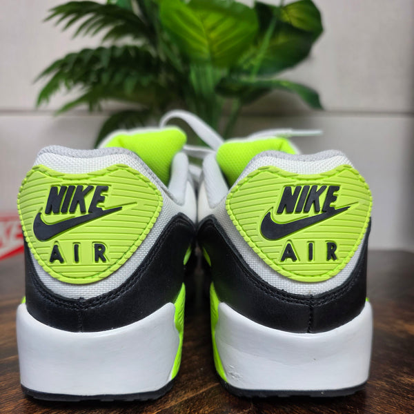 Nike Air Max 90 Gore-Tex Volt maat 42,5