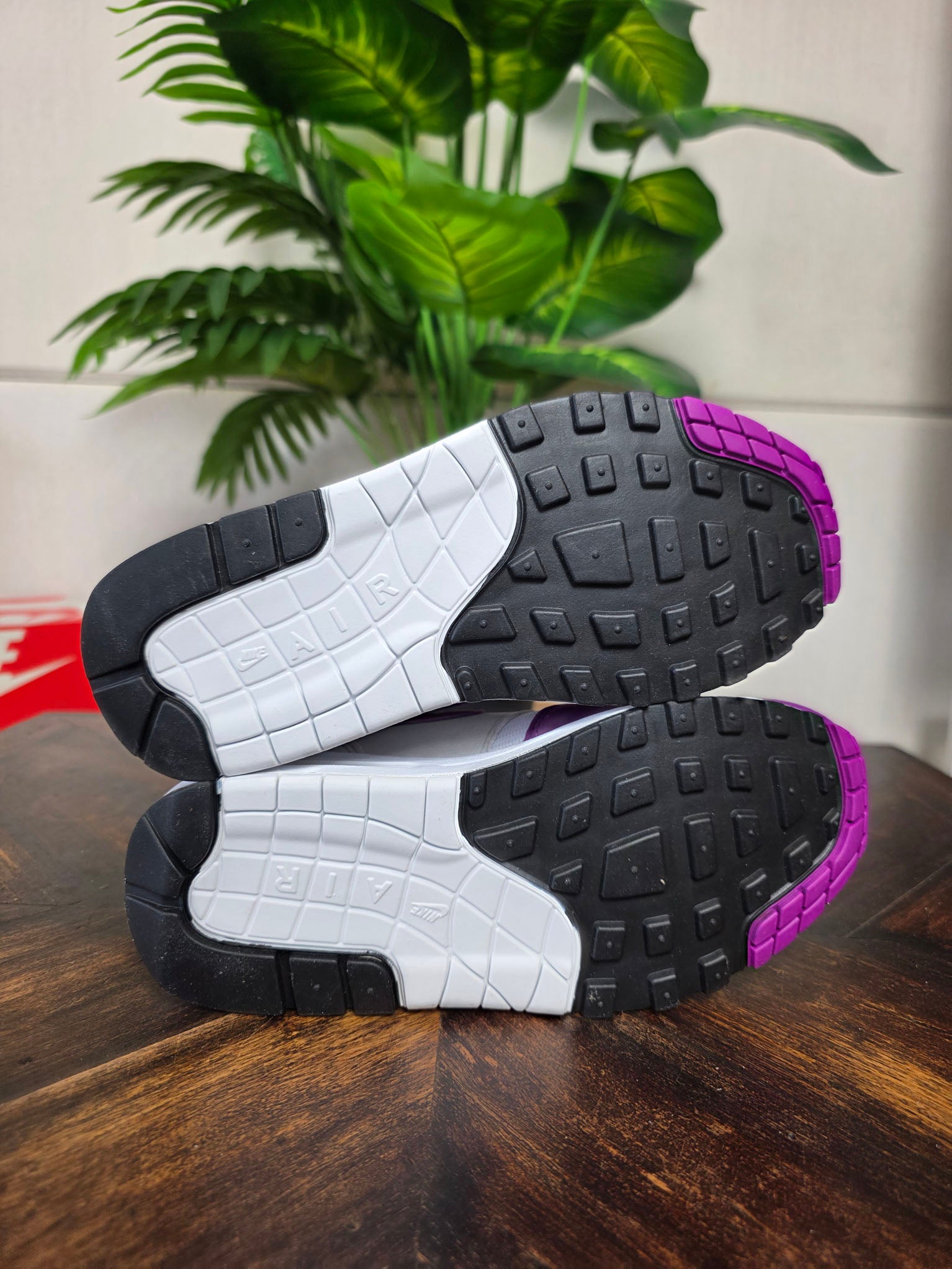 Nike Air Max 1 '87 Bold Berry maat 35,5
