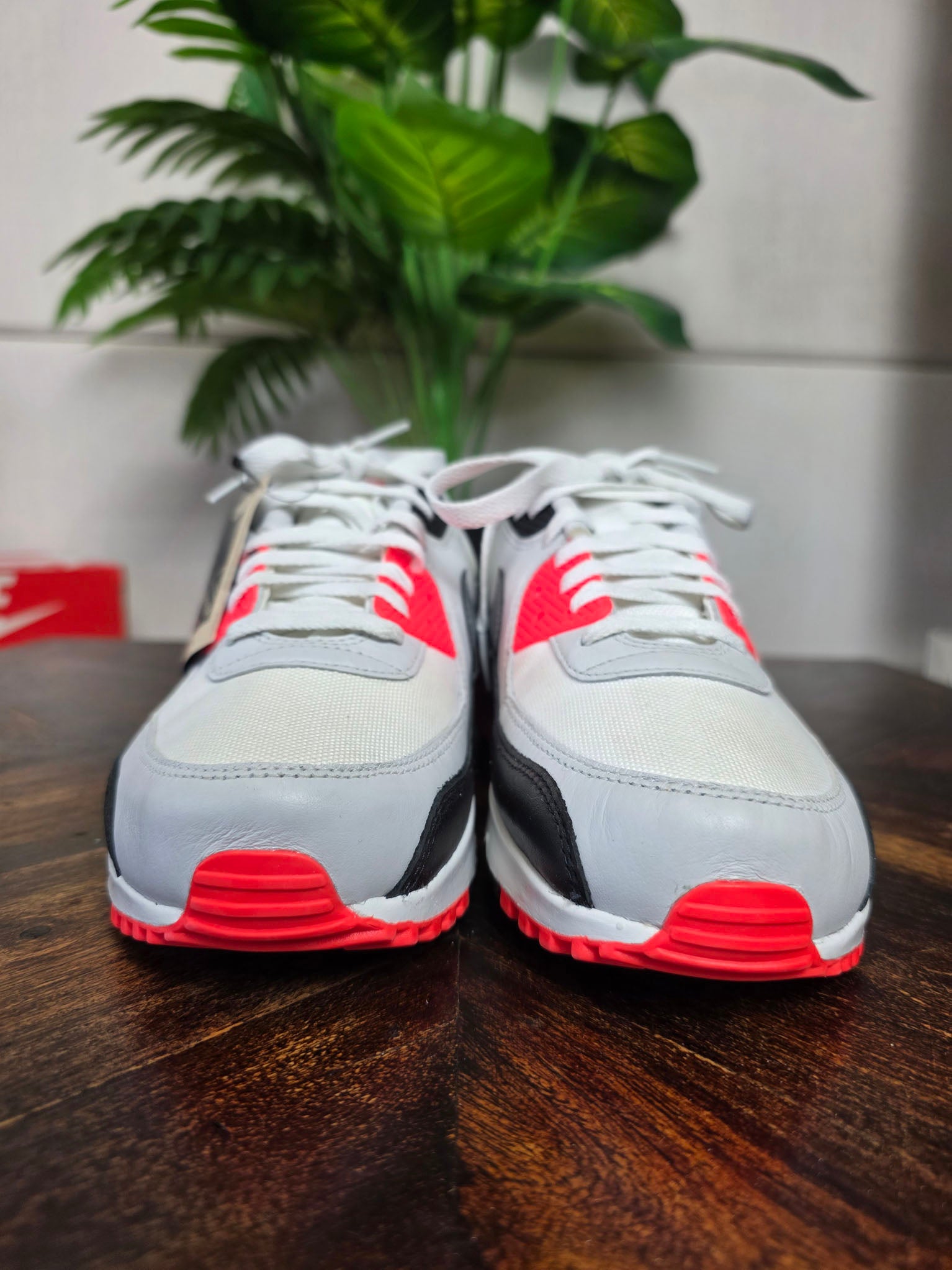 Nike Air Max 90 GoreTex Infrared maat 40