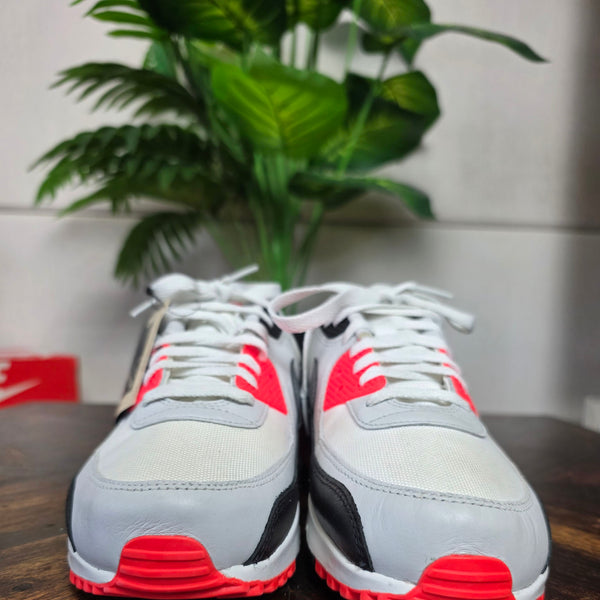 Nike Air Max 90 GoreTex Infrared maat 40