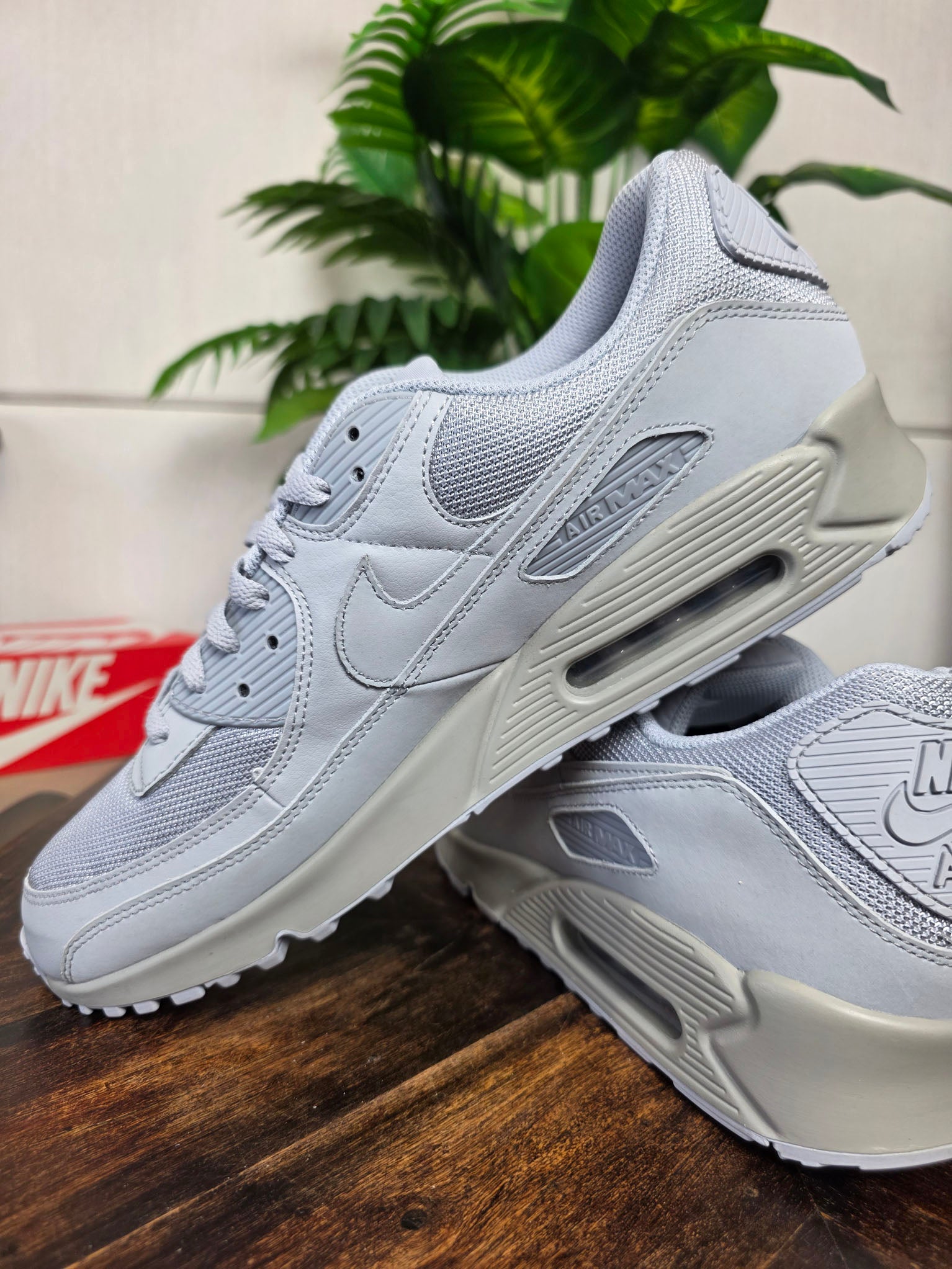 Nike Air Max 90 Triple Wolf Grey maat 48,5