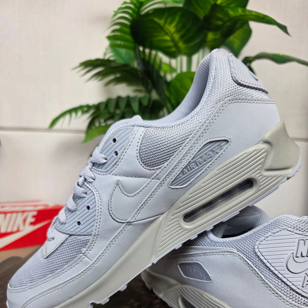 Nike Air Max 90 Triple Wolf Grey maat 48,5