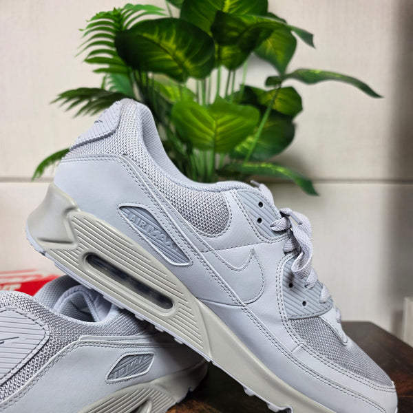 Nike Air Max 90 Triple Wolf Grey maat 48,5