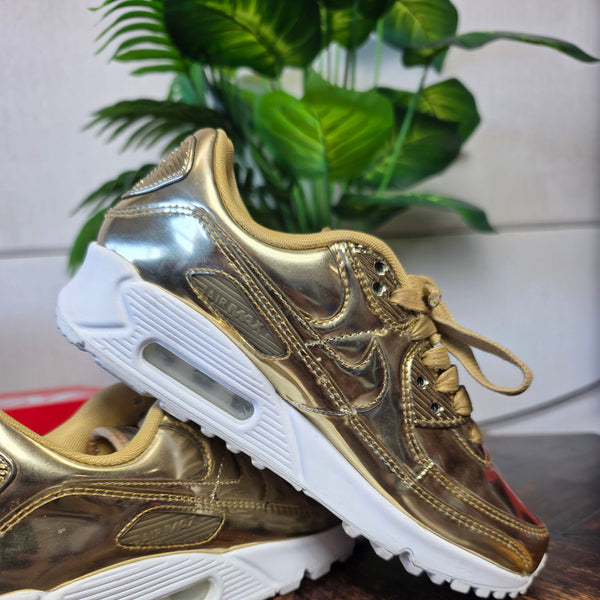 Nike Air Max 90 Metallic Gold maat 36,5
