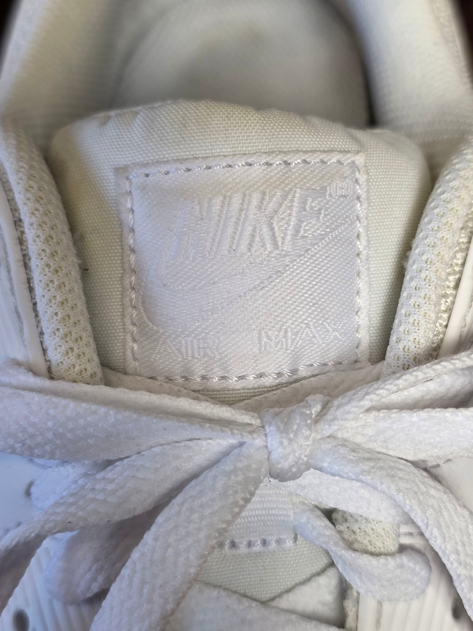 Nike Air Max 90 Triple White maat 44