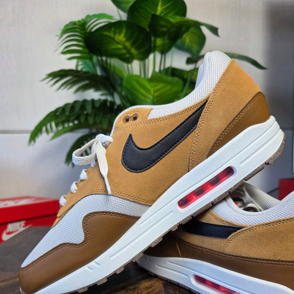 Nike Air Max 1 Escape British Tan Light Bone maat 50,5