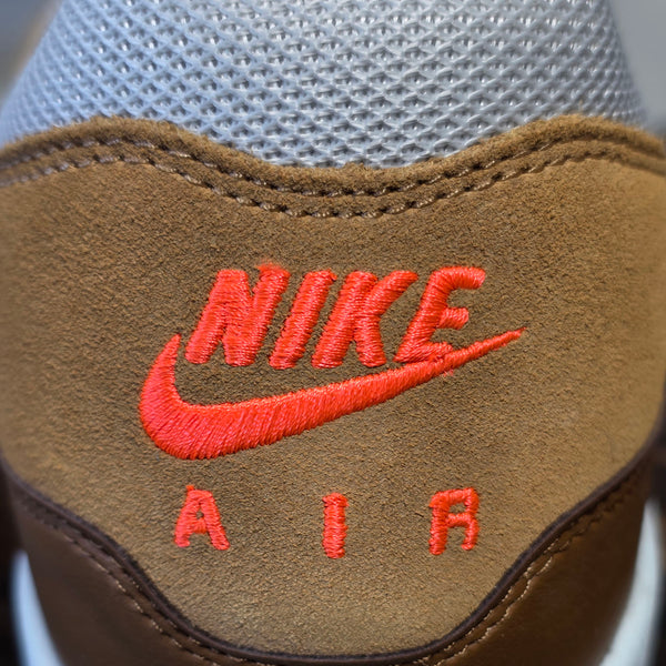 Nike Air Max 1 Escape British Tan Light Bone maat 50,5