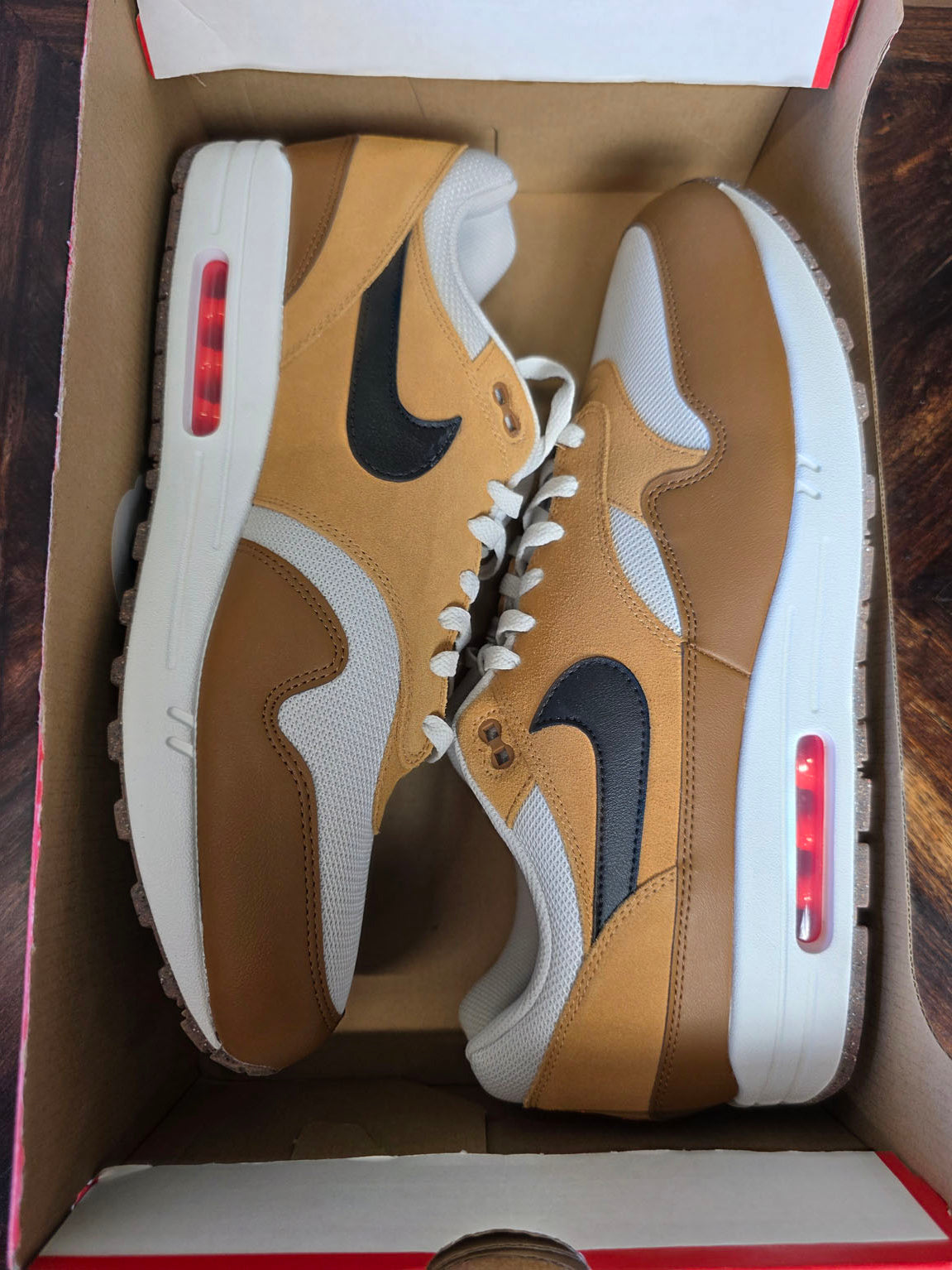 Nike Air Max 1 Escape British Tan Light Bone maat 50,5