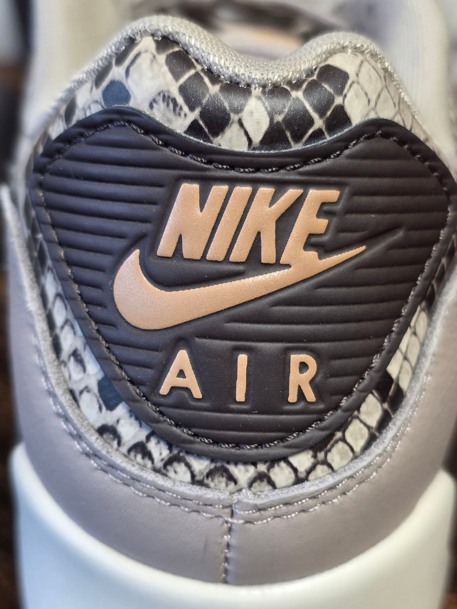 Nike Air Max 90 SE Tan Snakeskin maat 40