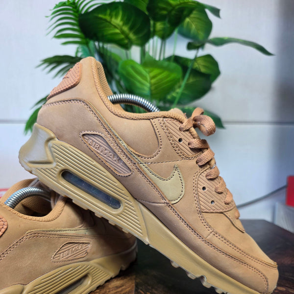 Nike Air Max 90 Wheat maat 44