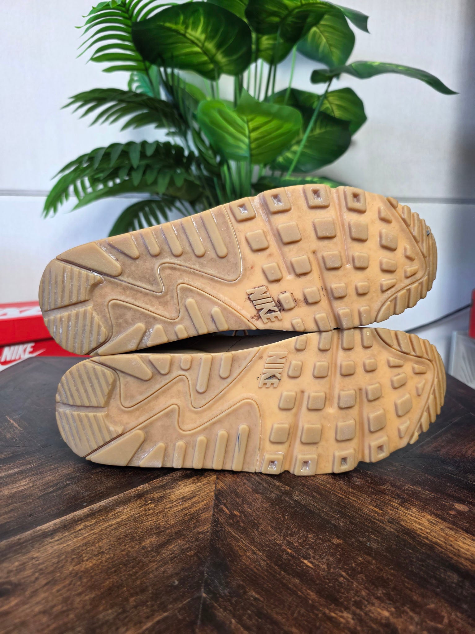 Nike Air Max 90 Wheat maat 44