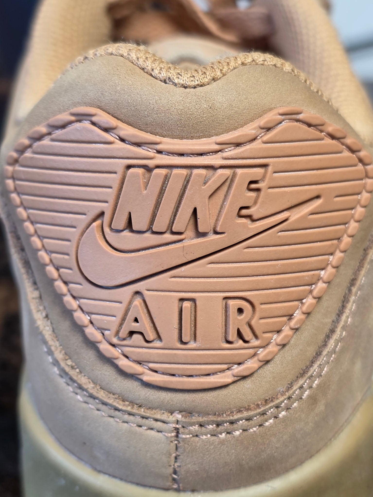 Nike Air Max 90 Wheat maat 44