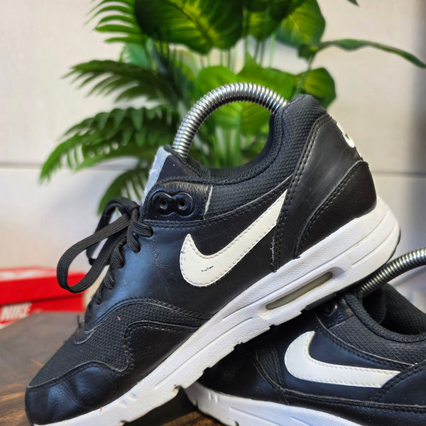 Nike Air Max 1 Black White maat 38