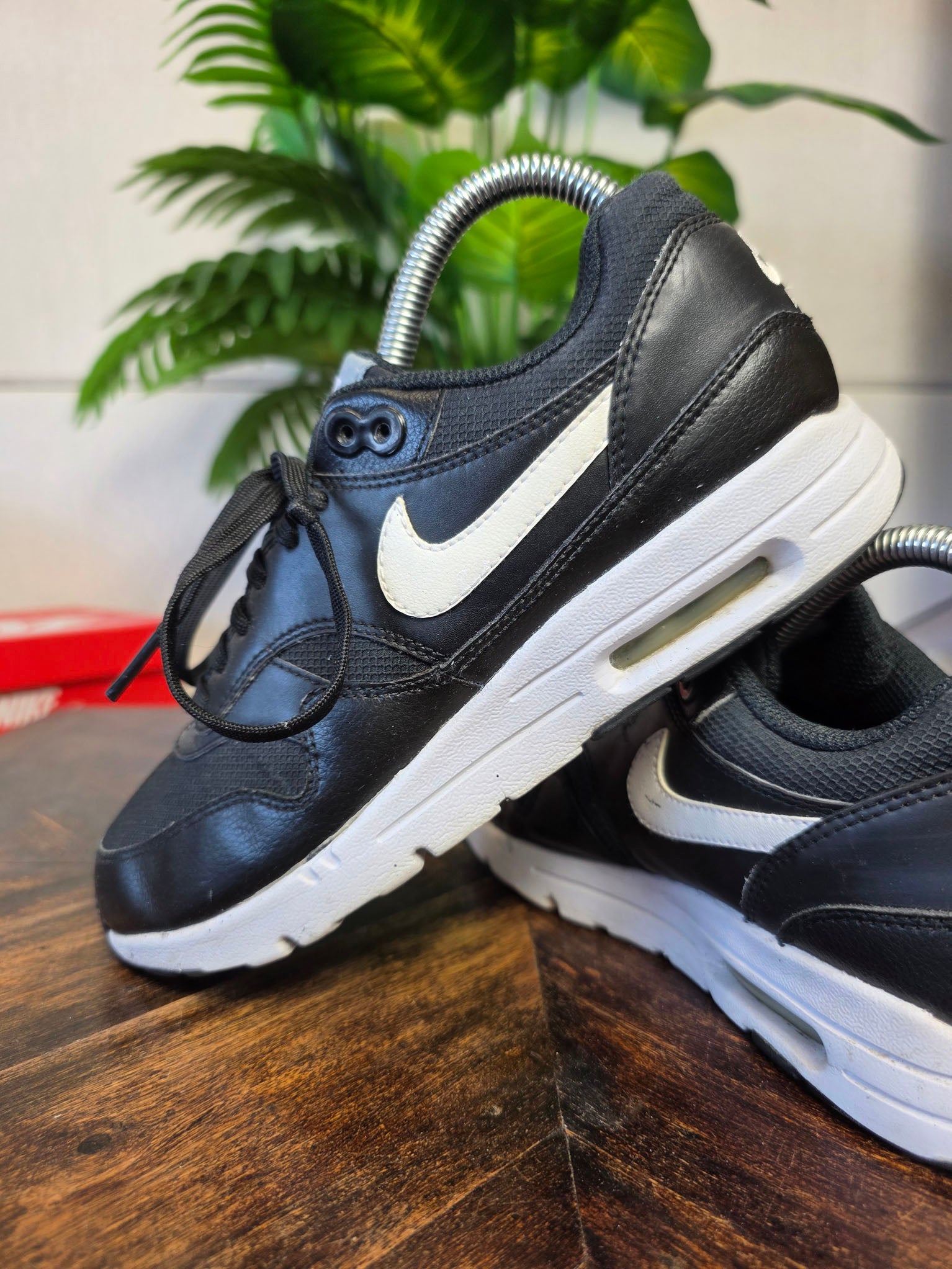 Nike Air Max 1 Black White maat 38