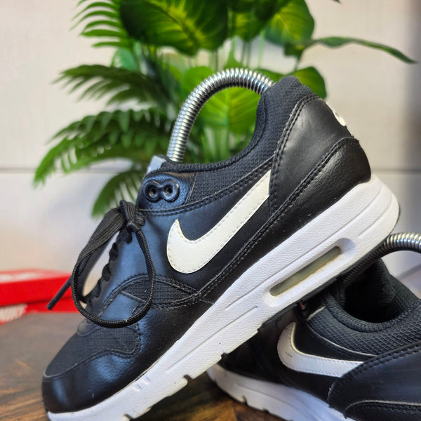 Nike Air Max 1 Black White maat 38