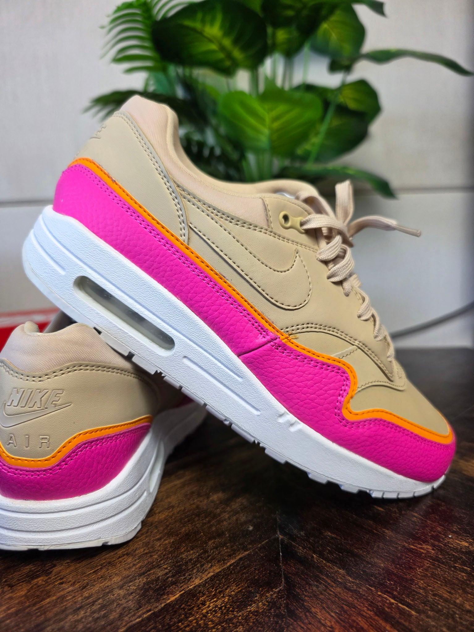 Nike Air Max 1 Liner Tan Pink maat 40