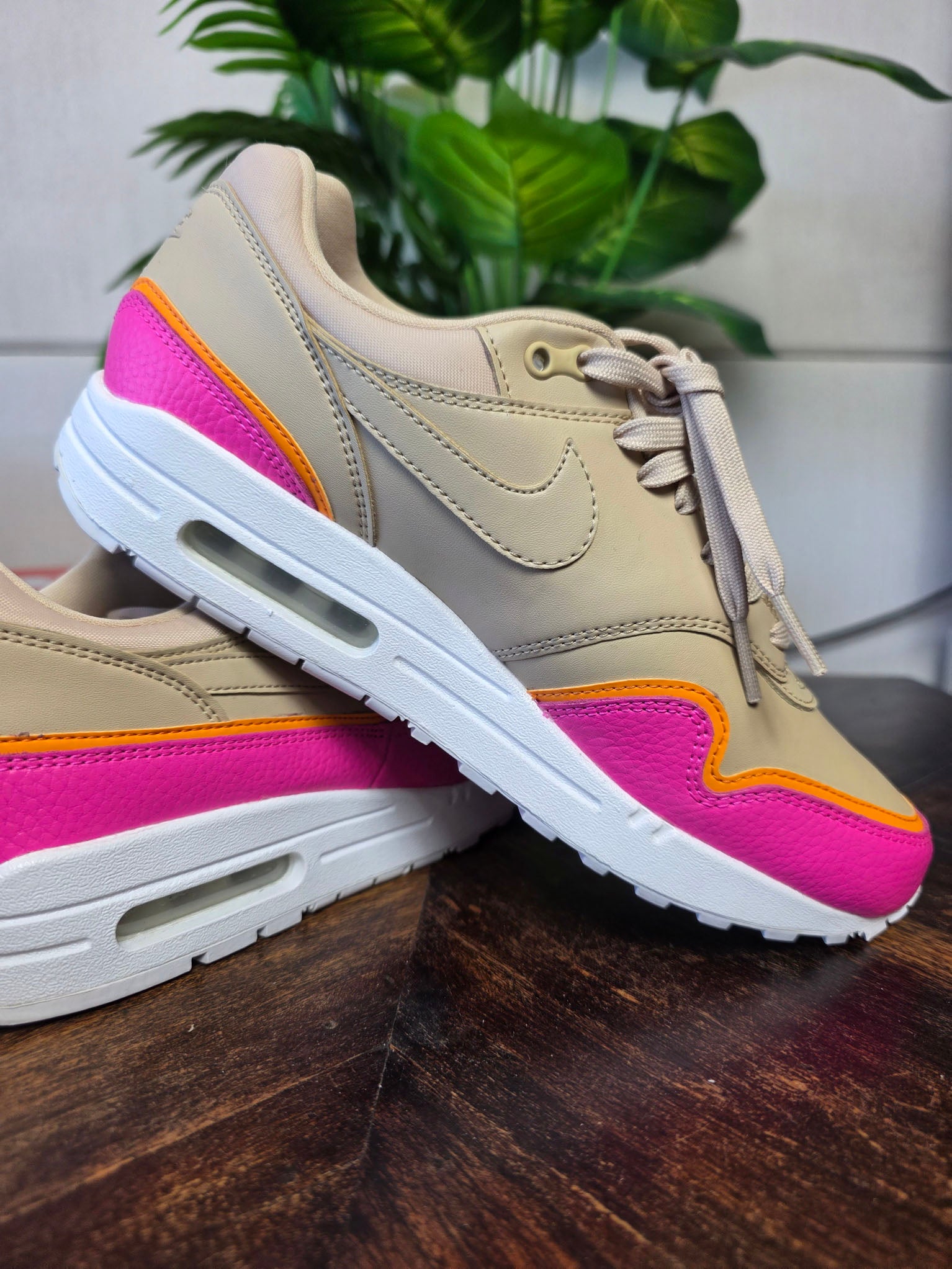 Nike Air Max 1 Liner Tan Pink maat 40