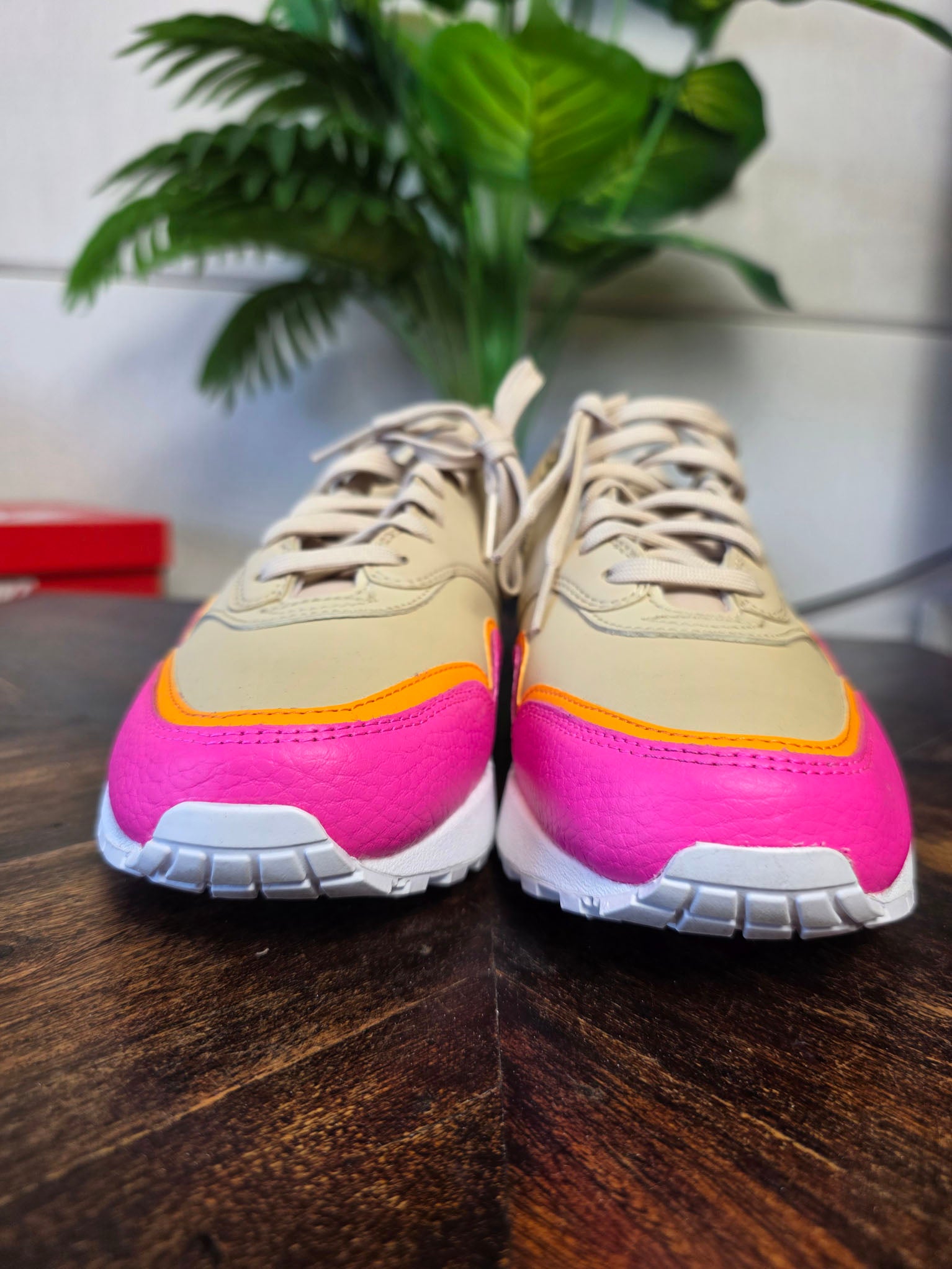 Nike Air Max 1 Liner Tan Pink maat 40