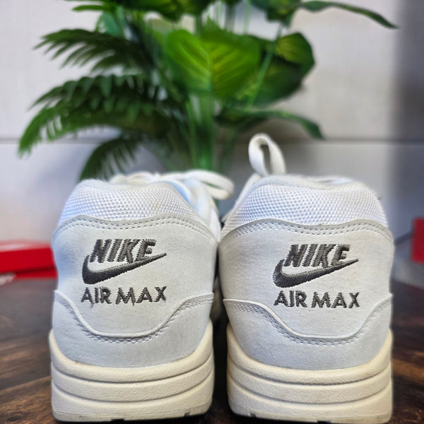 Nike Air Max 1 Sail Ironstone maat 48,5