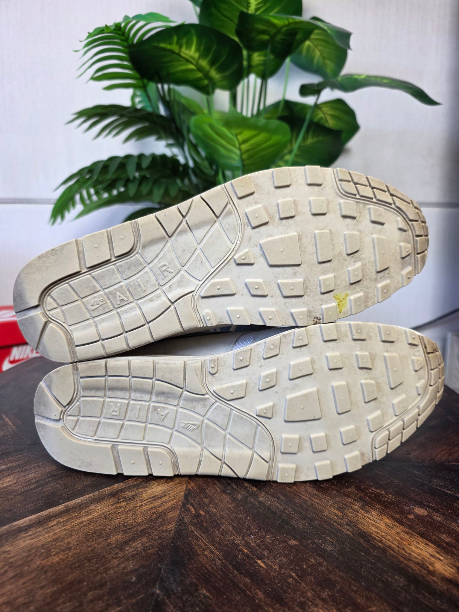 Nike Air Max 1 Sail Ironstone maat 48,5