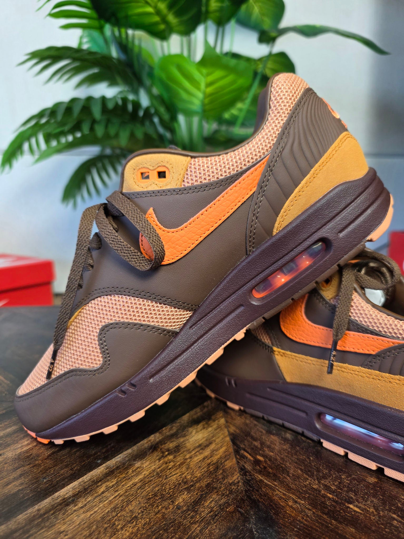 Nike Air Max 1 King's Day maat 42