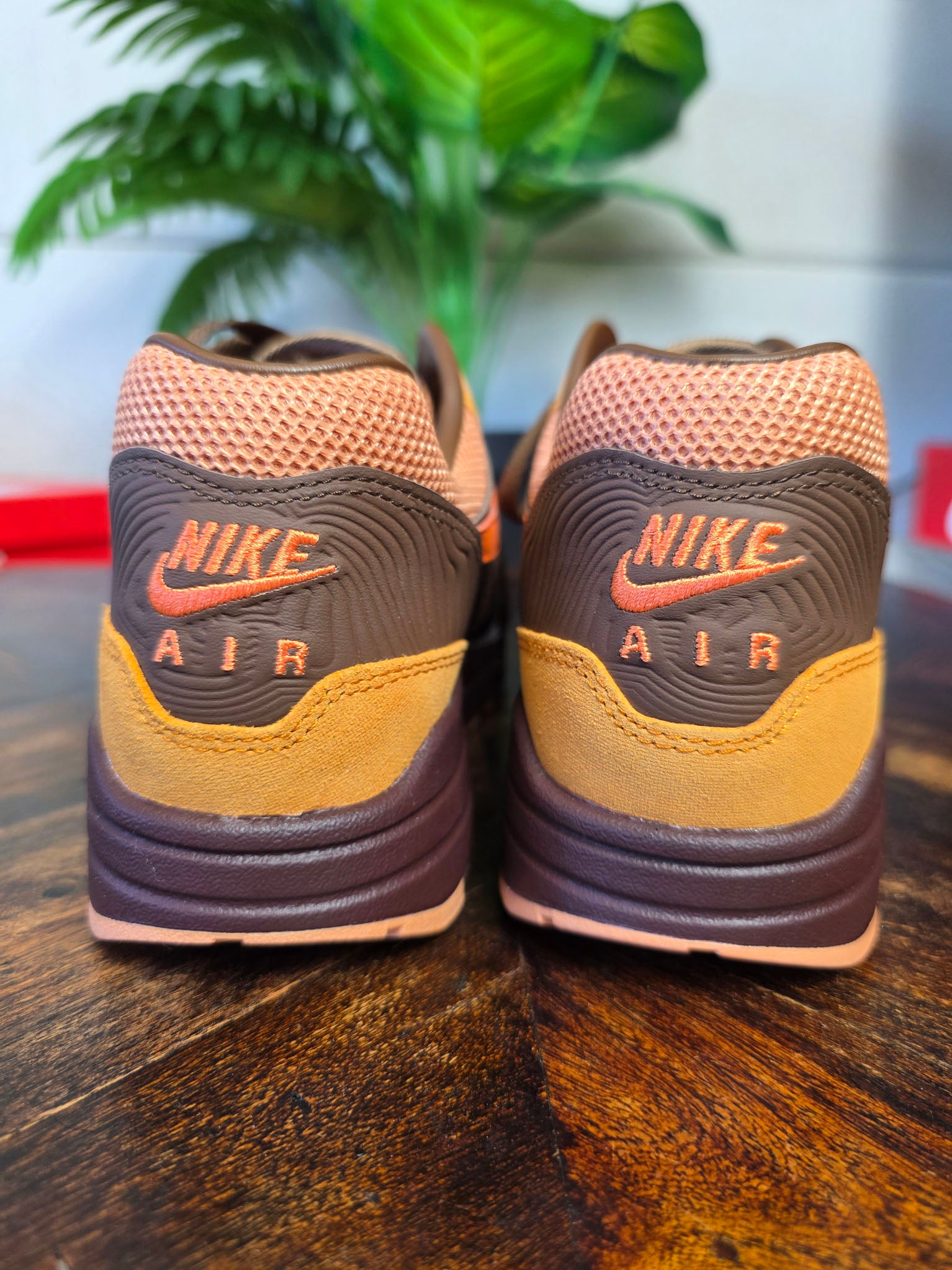Nike Air Max 1 King's Day maat 42