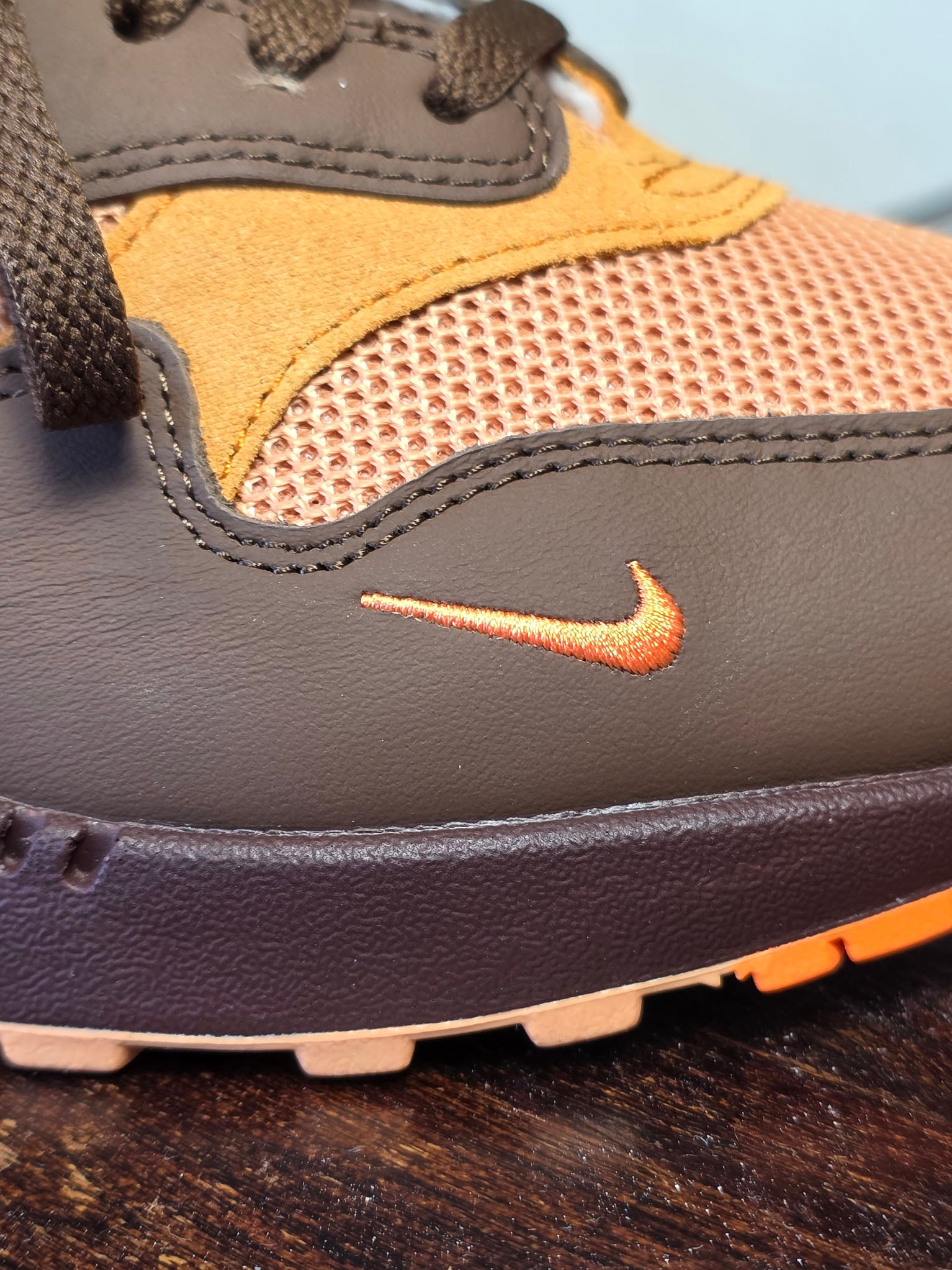 Nike Air Max 1 King's Day maat 42