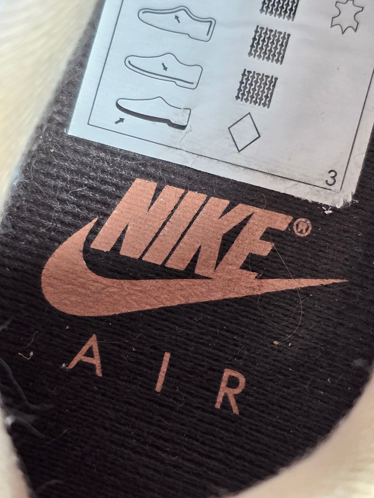 Nike Air Max 1 Leopard maat 37,5