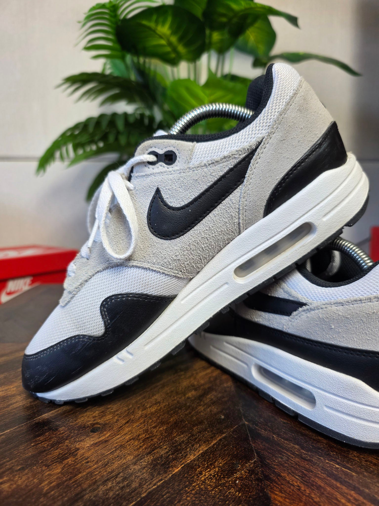 Nike Air Max 1 Essential Black White maat 43