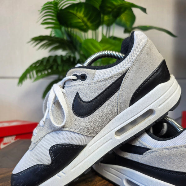 Nike Air Max 1 Essential Black White maat 43
