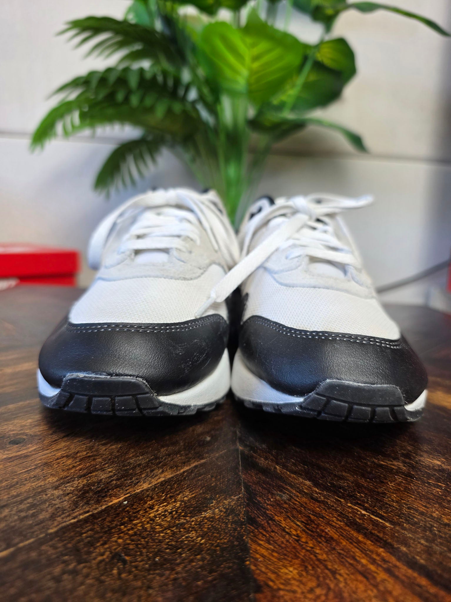 Nike Air Max 1 Essential Black White maat 43