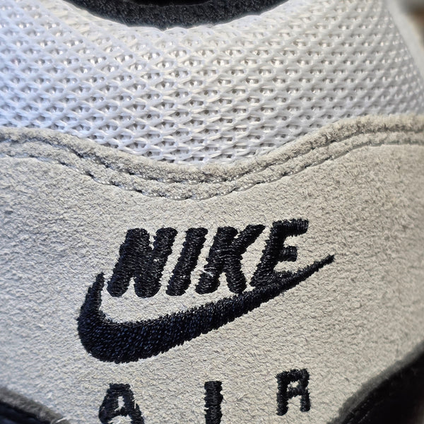 Nike Air Max 1 Essential Black White maat 43