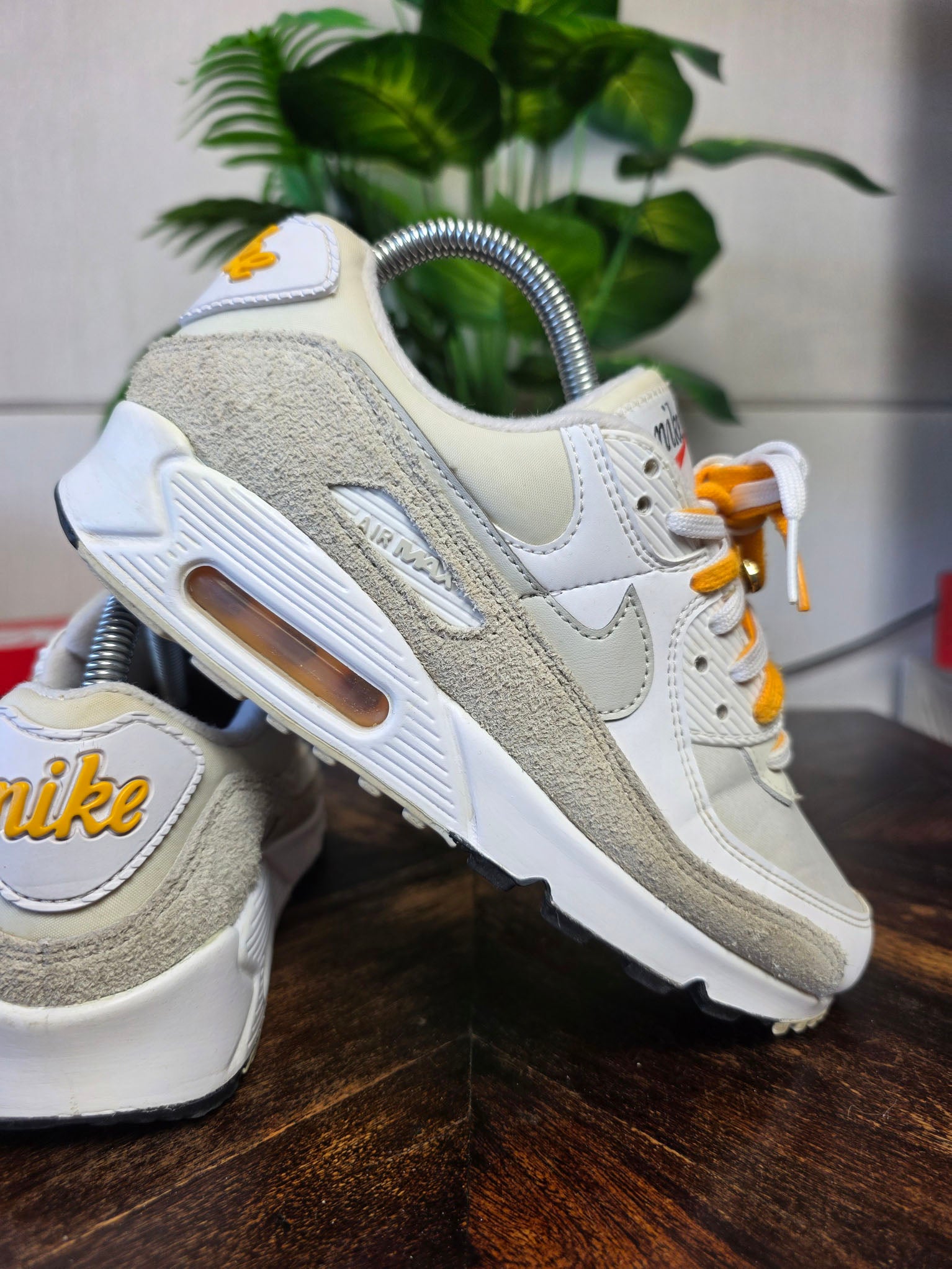 Nike Air Max 90 First Use Light Bone maat 38