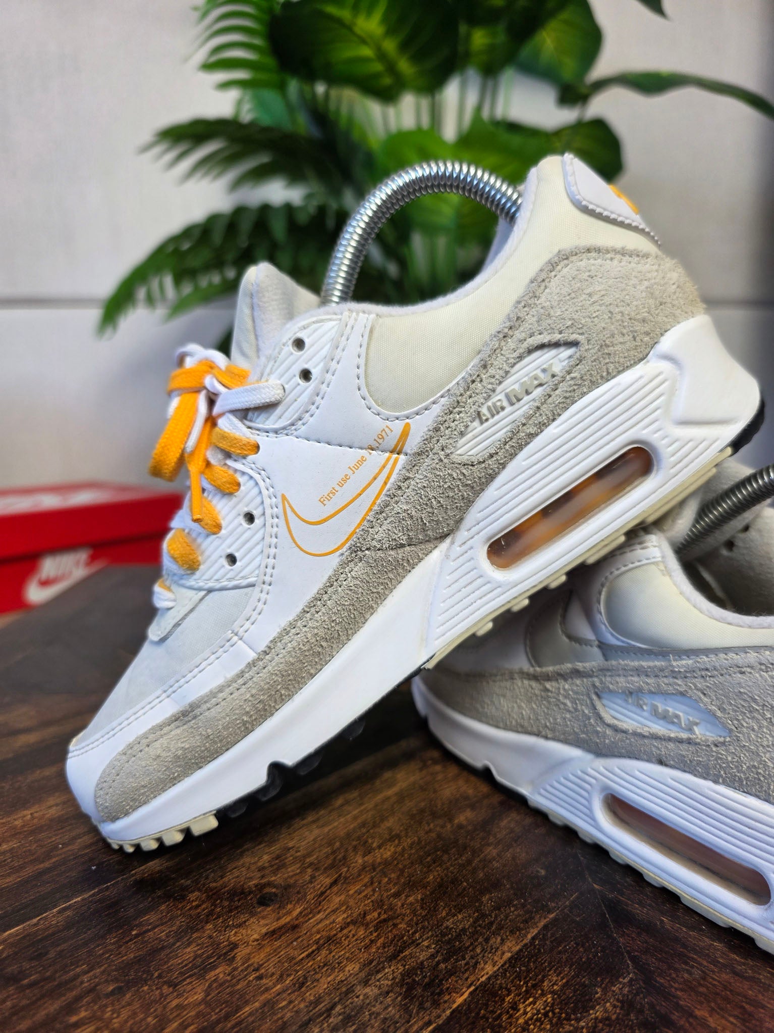 Nike Air Max 90 First Use Light Bone maat 38