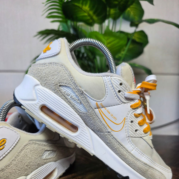 Nike Air Max 90 First Use Light Bone maat 38