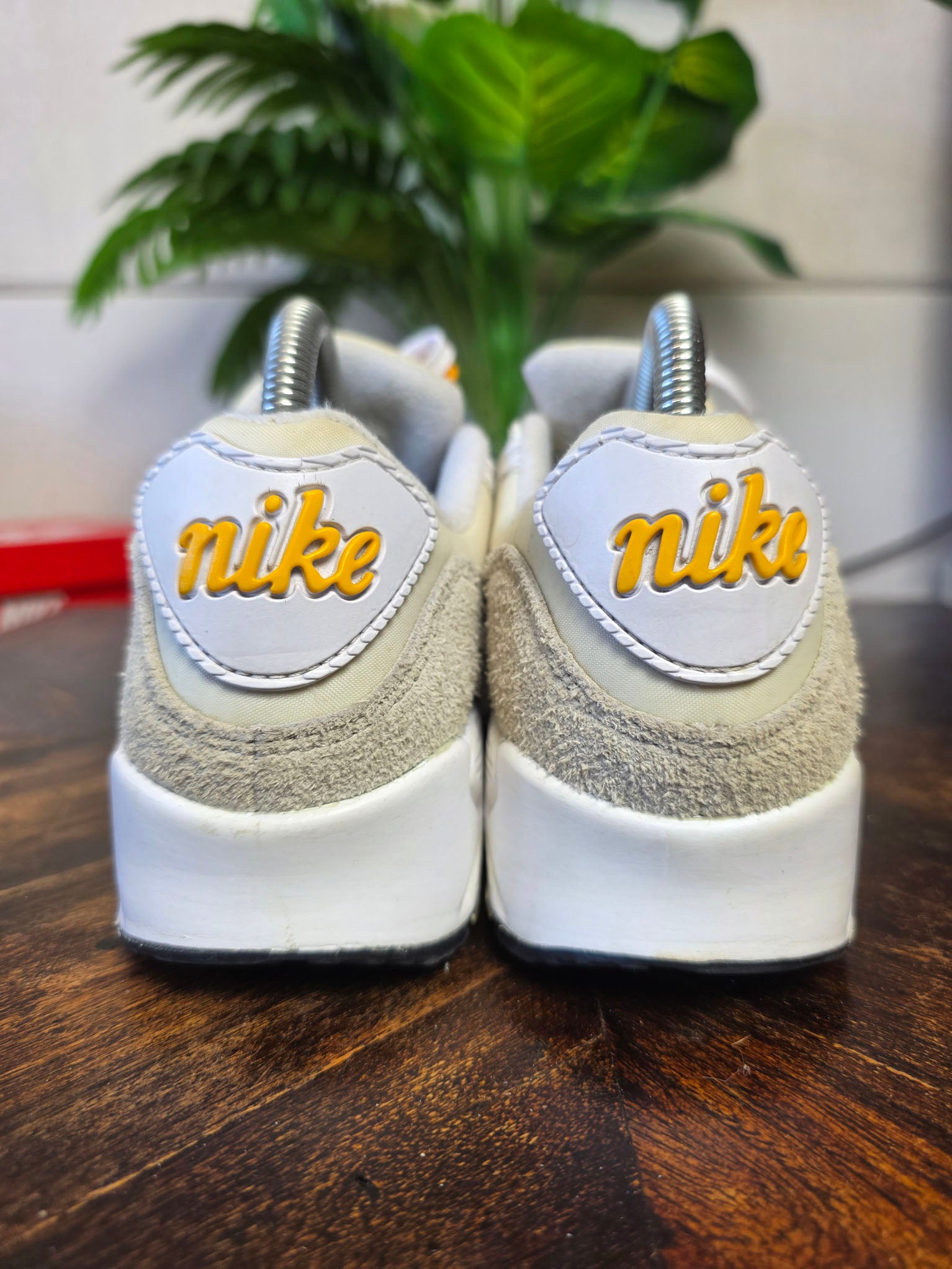 Nike Air Max 90 First Use Light Bone maat 38