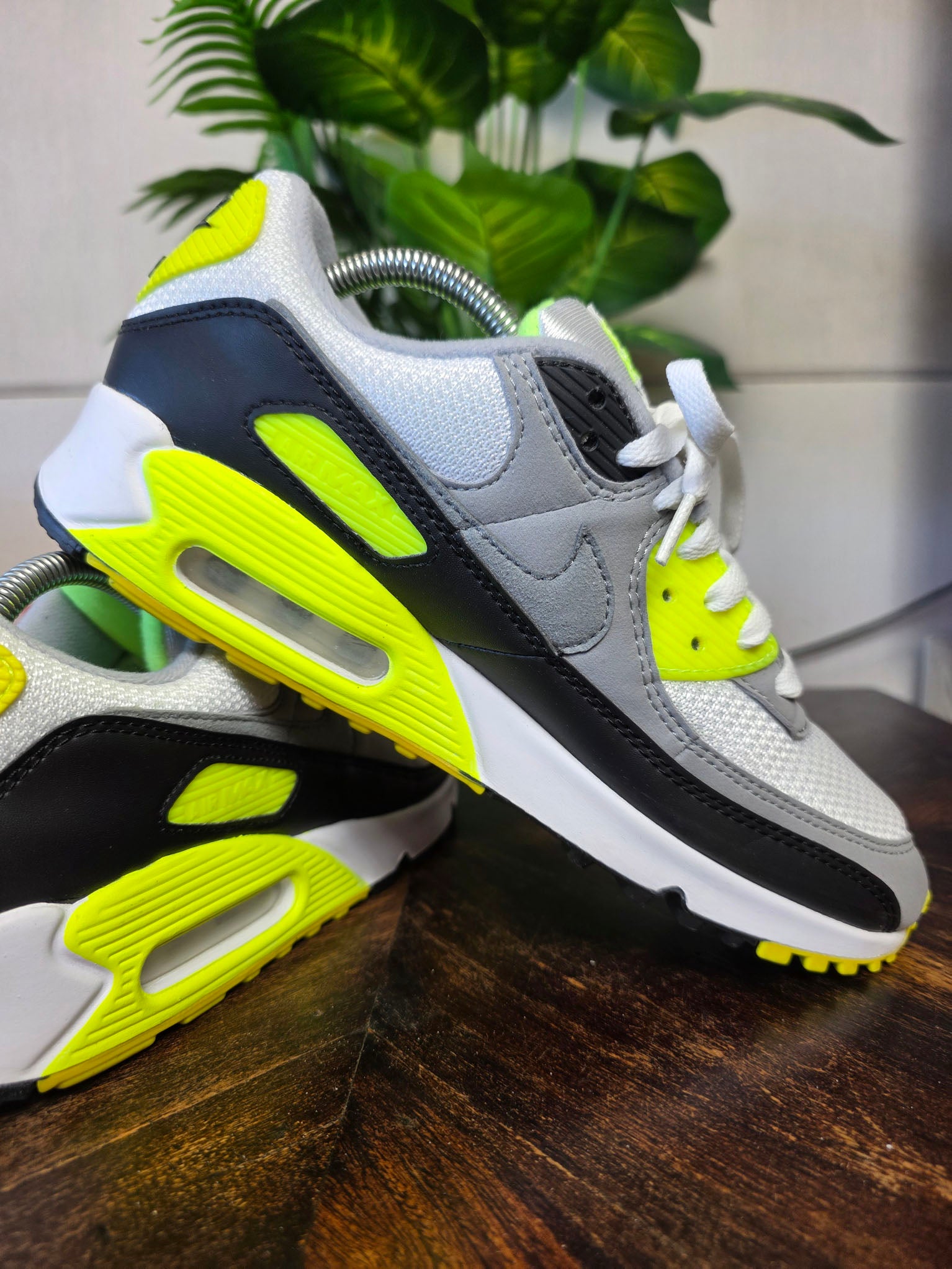 Nike Air Max 90 OG Volt maat 42,5