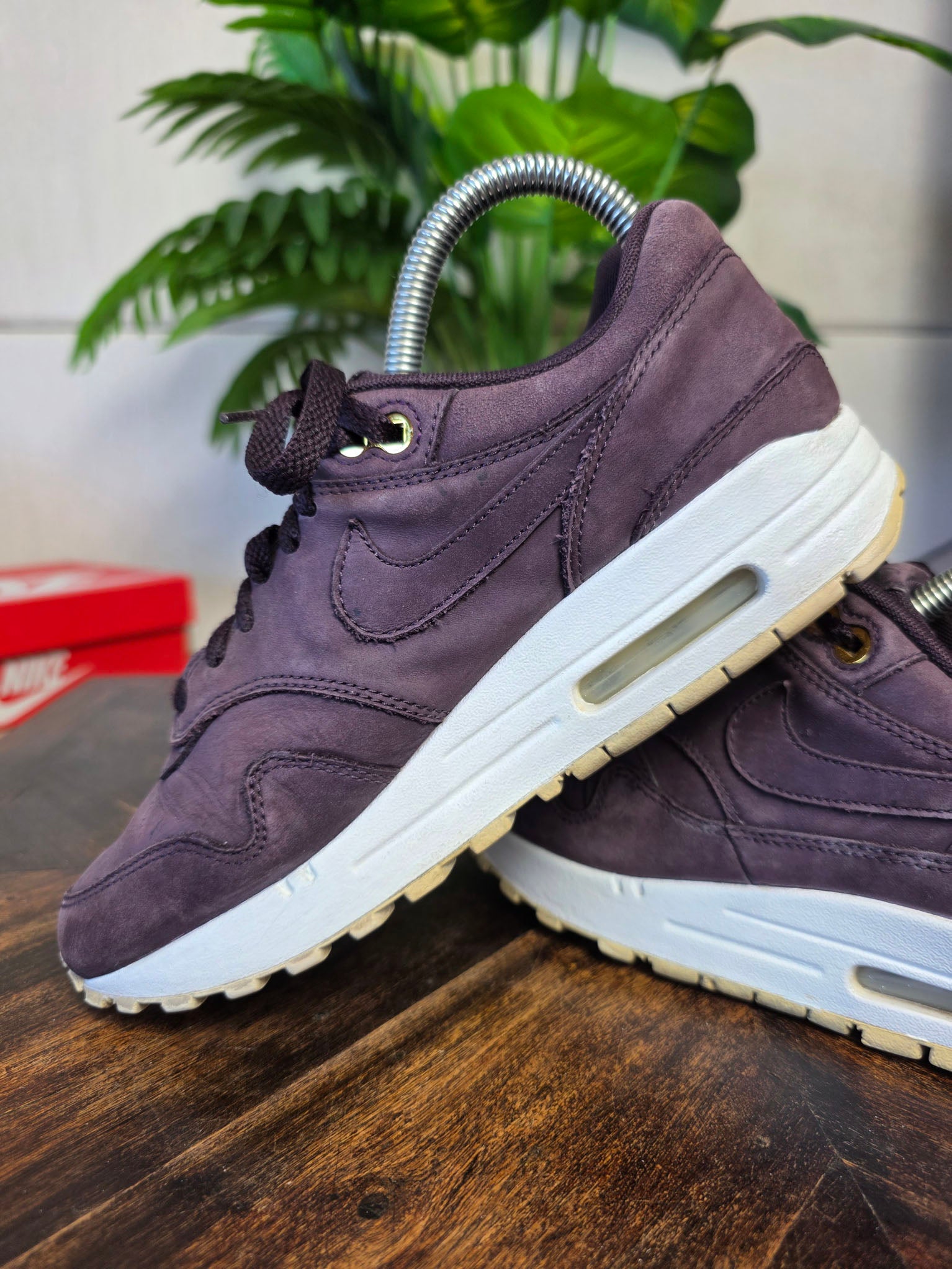 Nike Air Max 1 Premium Port Paars maat 36,5