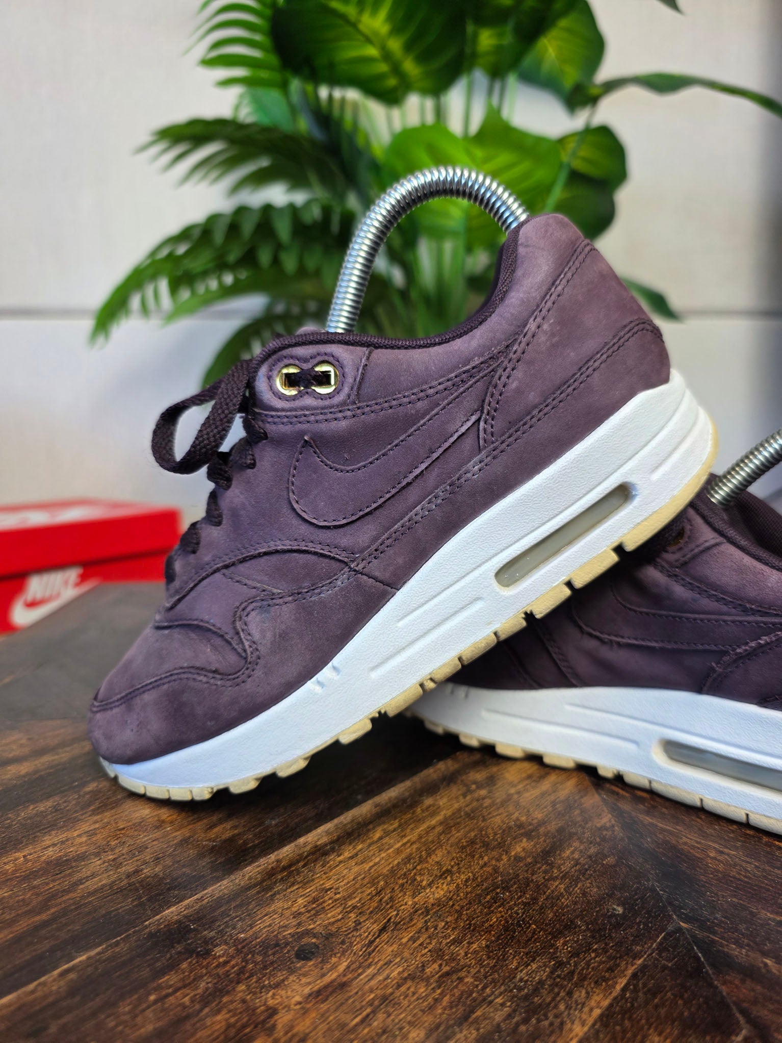 Nike Air Max 1 Premium Port Paars maat 36,5