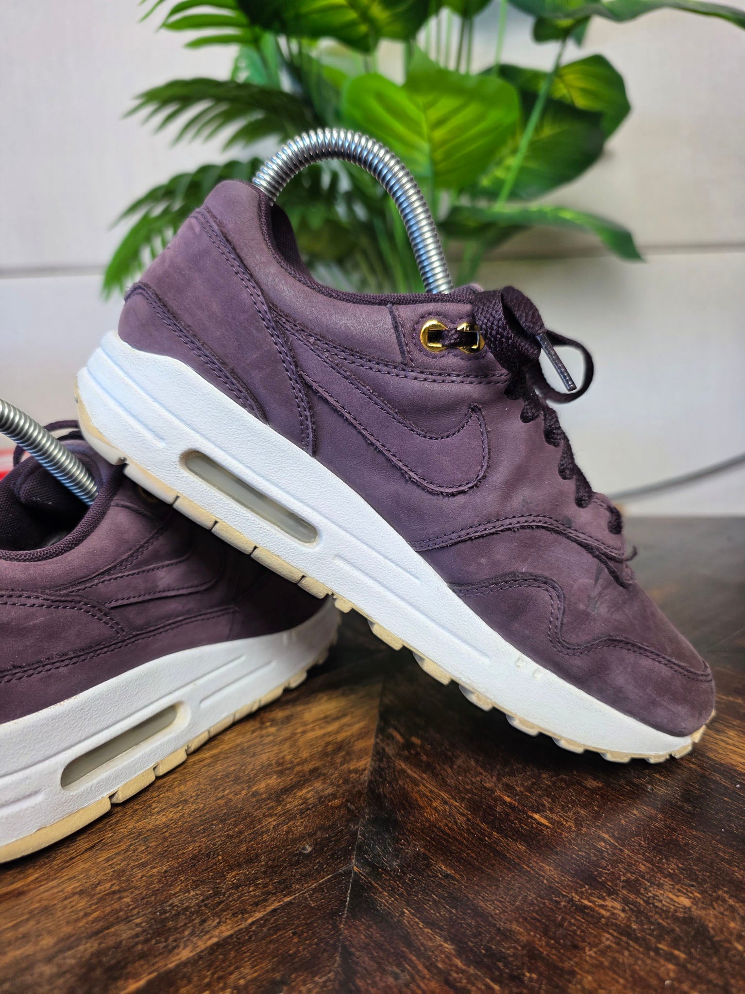 Nike Air Max 1 Premium Port Paars maat 36,5